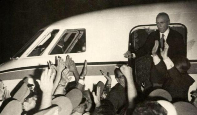 Η αποκατάσταση του κοινοβουλευτισμού