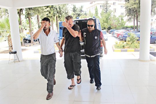 Οι ακροδεξιοί… «σωτήρες» της Ευρώπης έγιναν ρεζίλι