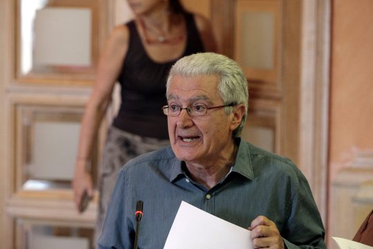 Λευκά κολάρα στο Πεδίον του Άρεως!