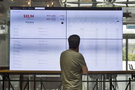 Πληθαίνουν τα δημοσιεύματα για έξοδο στις αγορές