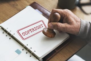 Στην Ολομέλεια σήμερα το νομοσχέδιο για τα πνευματικά δικαιώματα