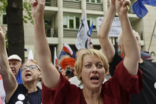 Πέρασαν νόμο για να διορίζει η κυβέρνηση δικαστικούς