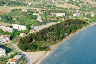 Ο Δήμος Θερμαϊκού χαρίζει στη Μητρόπολη 26 στρ. πάνω στο κύμα