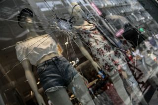 Μήνυση για τις ζημιές στην Ερμού