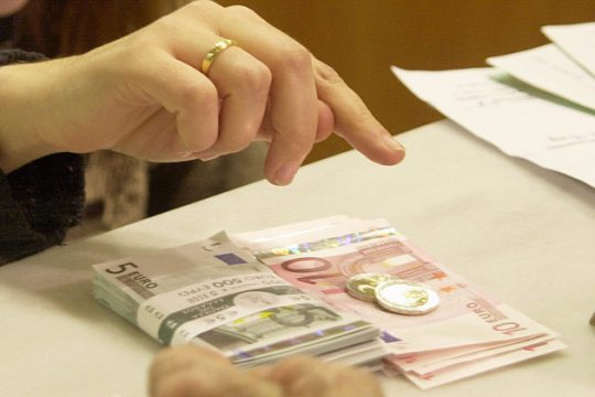 23,3 δισ. ευρώ οι ασφαλιστικές οφειλές