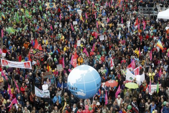 Η πρώτη μεγάλη διαδήλωση κατά της G20 στο Αμβούργο