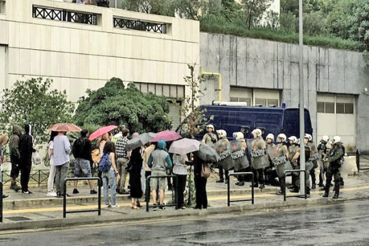 Σκληρότητα χωρίς… αναστολές