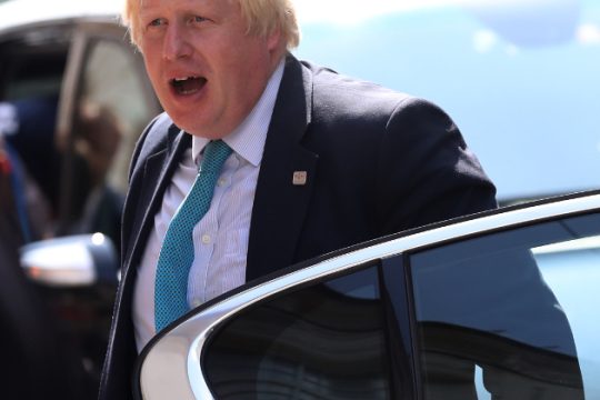 Στα ύψη το «θερμόμετρο» για το Brexit
