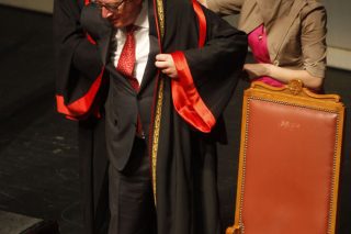 «Αποφασισμένοι να ανακάμψουμε»
