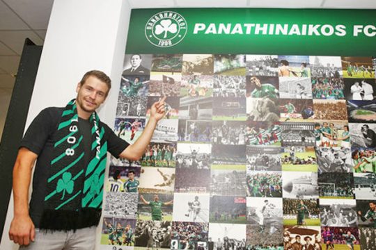 «Εδεσε» τα μετόπισθεν, «τρέχει» για την επίθεση