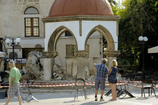 Η επόμενη μέρα του φονικού σεισμού στην Κω
