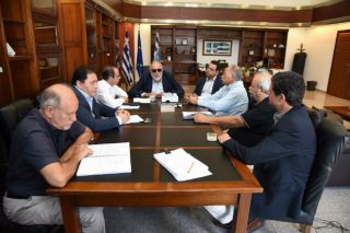 Τα προβλήματα της Ραφήνας στον υπουργό Ναυτιλίας