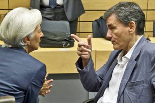 Δυσχεραίνει την έξοδο στις αγορές το ΔΝΤ