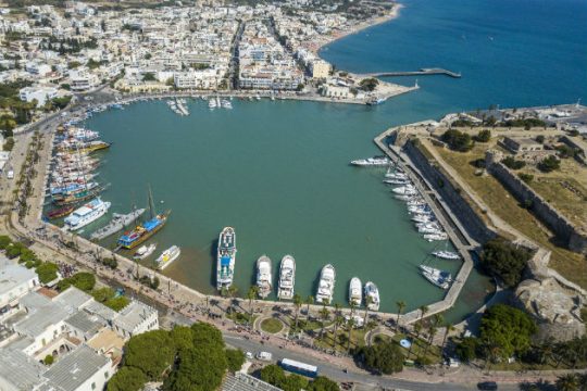 Αγώνας δρόμου για την αποκατάσταση των ζημιών στο λιμάνι της Κω