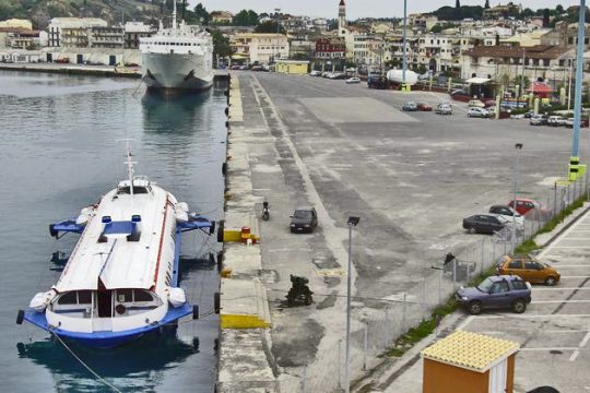 Παραχωρούνται, δεν πωλούνται τα δέκα λιμάνια του ΤΑΙΠΕΔ