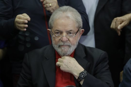 Δεσμεύθηκαν λογαριασμοί και κατασχέθηκαν ακίνητα του Λούλα Ντα Σίλβα