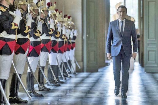 Η «προεδρική μοναρχία» Μακρόν