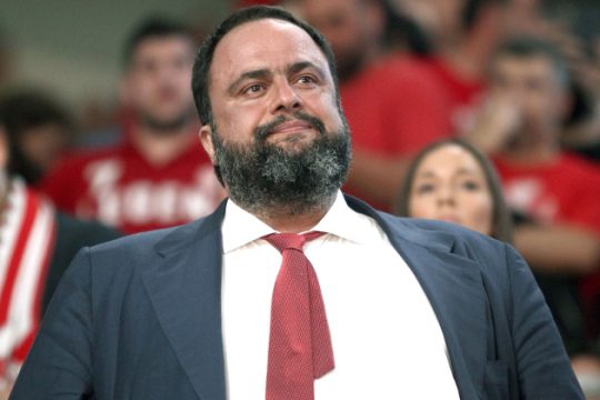 Ανακοινώσεις, αιχμές και στη μέση ο… Μαρινάκης