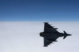 Το νοικιασμένο… μαχητικό συμφέρει