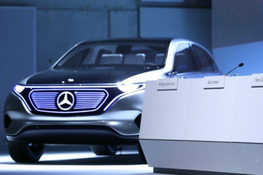 Ανακαλεί 3 εκατ. οχήματα η Mercedes