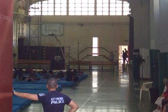 Παραμένουν οι πρόσφυγες στα Χανιά- Στη Rosa Nera οι δύο οικογένειες