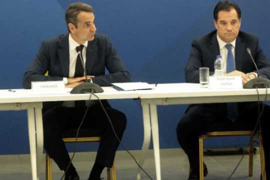 Βολές κατά ριπάς για τον Ρουβίκωνα