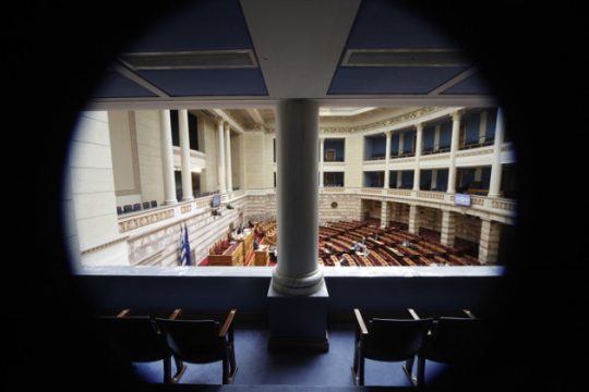 Αντιπολιτευτικά παιχνίδια στις πλάτες της Ηριάννας