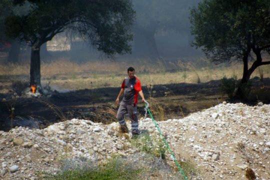Χωρίς ενεργό μέτωπο η φωτιά στα Γιάννενα