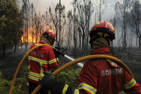 Οι πυρκαγιές χτυπούν ξανά την Πορτογαλία