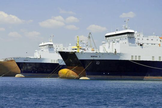 Σε δίκη ναυτεργάτες για «παρακώλυση συγκοινωνιών»