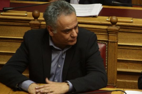 Σκουρλέτης: Το φθινόπωρο η διάταξη για συμβασιούχους