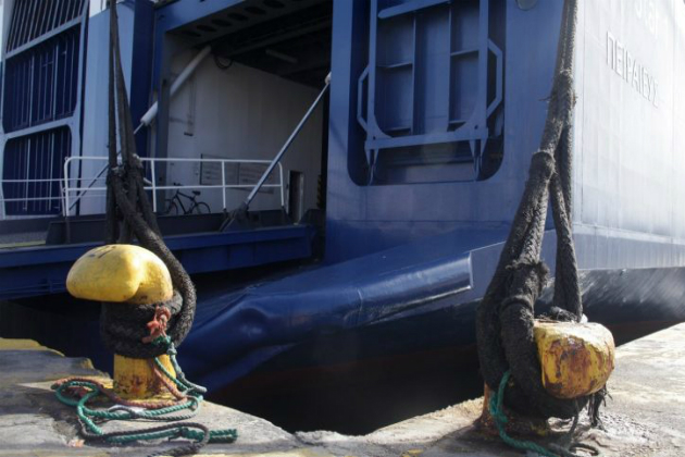 Προσέκρουσε πλοίο στο λιμάνι του Ηρακλείου