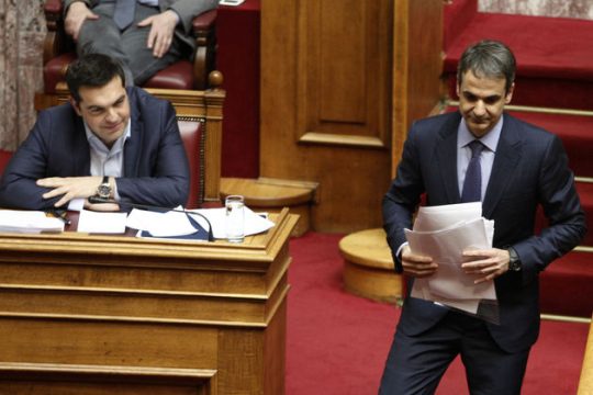 Ο Τσίπρας για οικονομία, ο Κυριάκος για «ανομία»