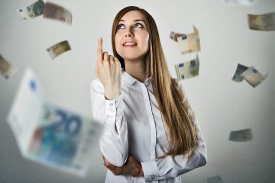 1.000 τυχεροί ΑΦΜ κάθε μήνα
