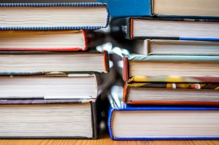 Ενα βιβλιοπωλείο στην παραλία…