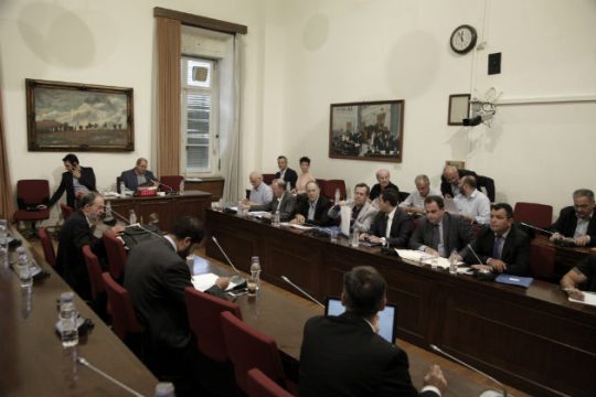 Μην ακουμπάτε. Κάνει τζιζ