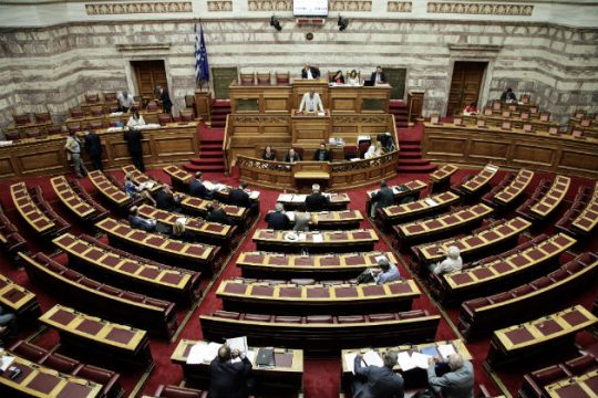 Οι τροπολογίες έφεραν αποχωρήσεις