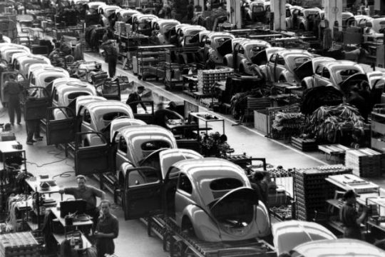 Γερμανικά ΜΜΕ: Η VW «συνεργάστηκε» με τη χούντα της Βραζιλίας