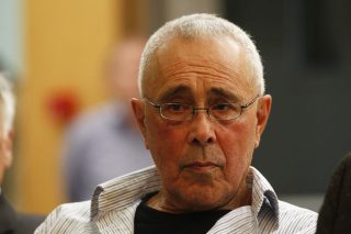 «Το γελοίο είναι ανίκητο»