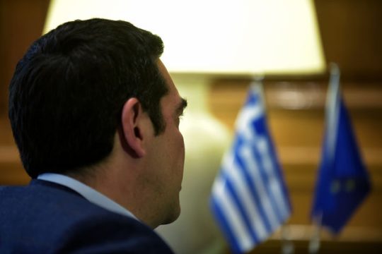 Ανασχηματισμός επί… Μακρόν