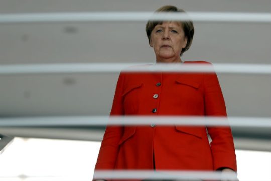 «Όχι κούρεμα, συζητάμε όμως ελαφρύνσεις του χρέους»