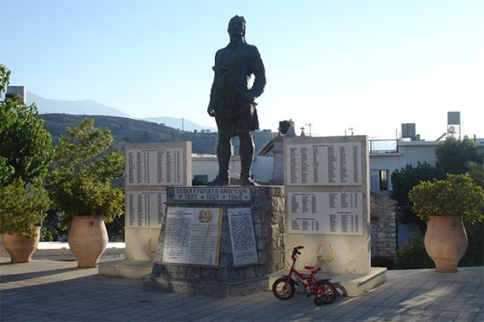 Στα Ανώγεια για την επέτειο του ολοκαυτώματος ο Πρ. Παυλόπουλος