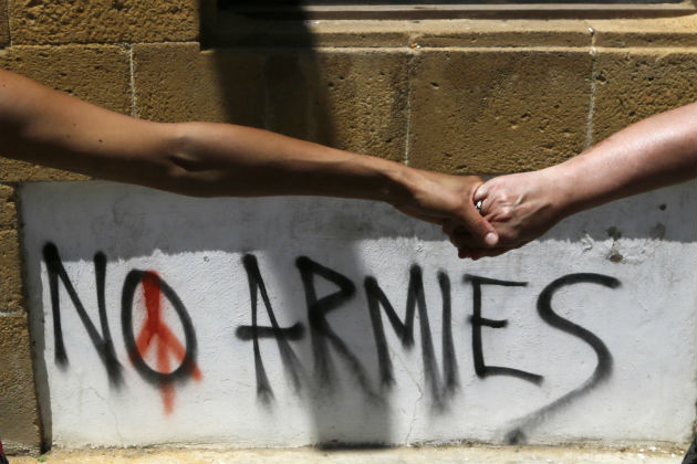 Tο Κυπριακό πάει διακοπές…