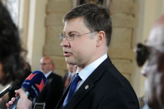 Δίνουν τα ρέστα τους για Γεωργίου