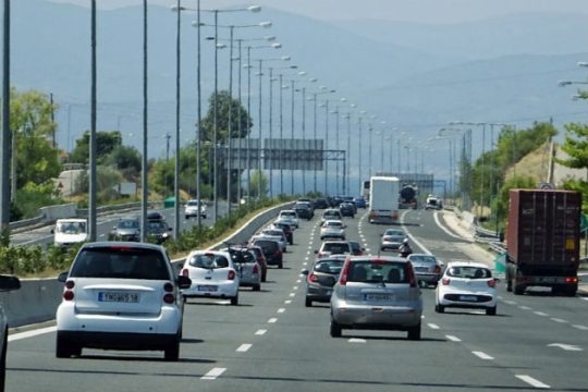 «Σαφάρι» της Τροχαίας για παραβάσεις και μέτρα στις εθνικές οδούς