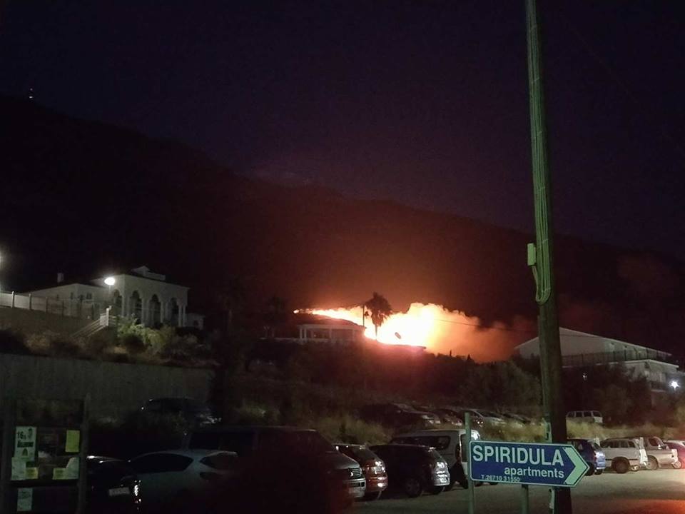 Πύρινα μέτωπα σε Κεφαλονιά και Ιωάννινα