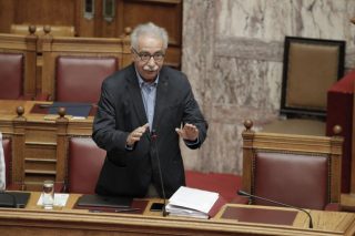 Ψηφίζεται σήμερα ο νόμος Γαβρόγλου, τον οποίο «αύριο» θα καταργήσει ο Μητσοτάκης
