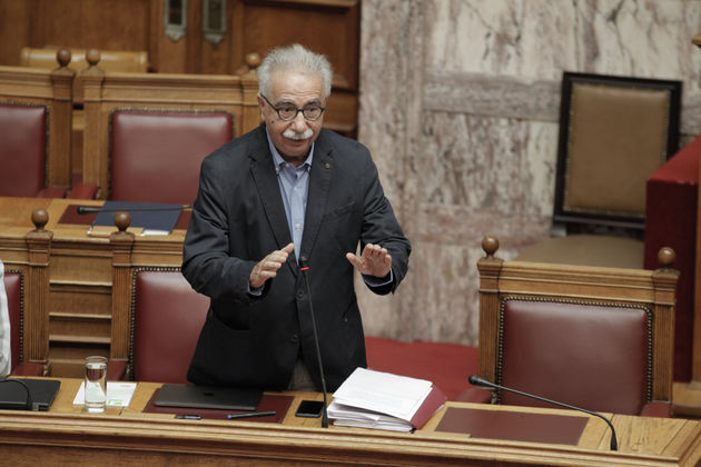 Ψηφίζεται σήμερα ο νόμος Γαβρόγλου, τον οποίο «αύριο» θα καταργήσει ο Μητσοτάκης