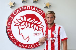 Μαζεύει πλέι μέικερ