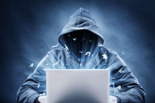 Στο δικαστήριο χάκερ που βοήθησε να σταματήσει κυβερνοεπίθεση